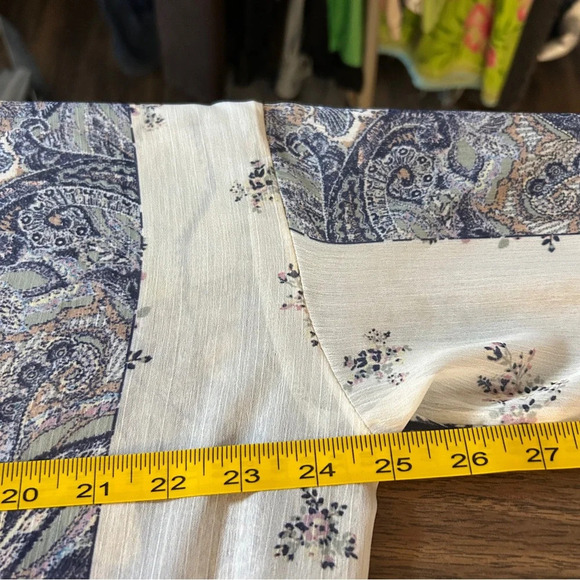 Cream Chic Patchwork Cape with Belt - Picture 8 of 11